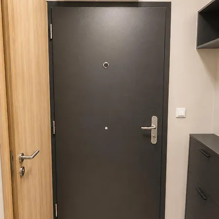 Stylish Modern With Balcony Ucl Final Weekend Apartament Budapesta