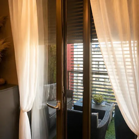 Stylish Modern With Balcony Ucl Final Weekend *