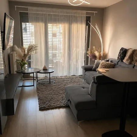 Apartament Stylish Modern With Balcony Ucl Final Weekend *